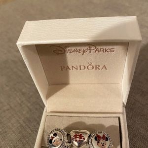 Pandora Disney Christmas Charm Set